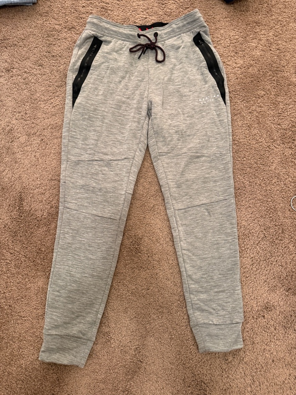 American Eagle Outfitters Men's Light Gray Jogger Sweatpants with Zip Pockets
